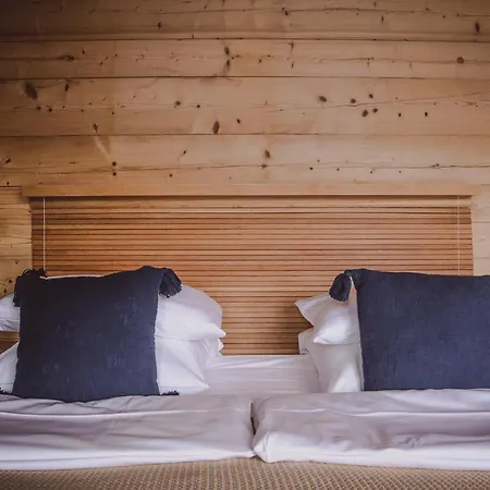 Clubhaus Bachmair Weissach * 테게른제